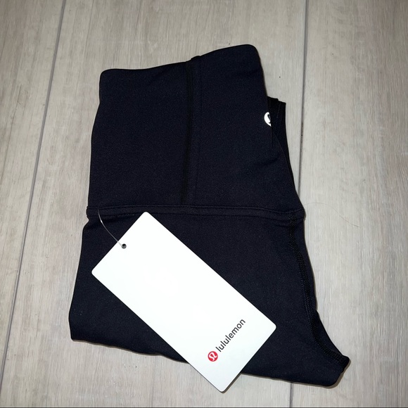 Lululemon Nulu Mesh Panels High-Rise Tight 25"
Black size 2 - Picture 3 of 5